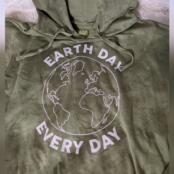 Earth Day Everyday Eco Closet hoodie, sweater, sweatshirt, green tie-dye, medium - Picture 2 of 9